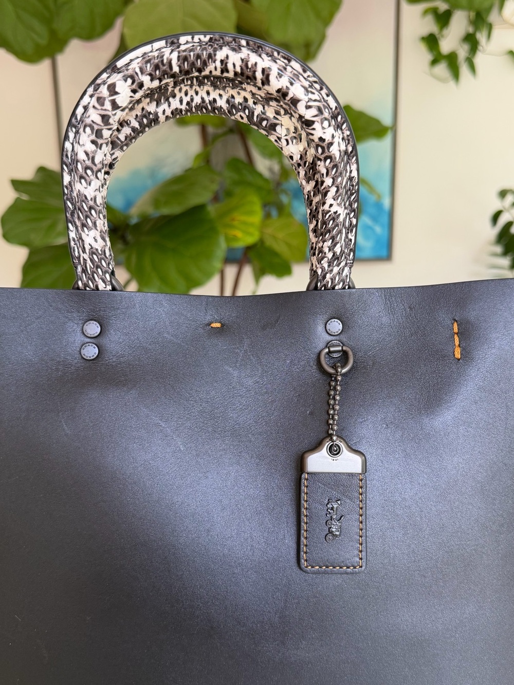 1941 Rogue Tote With Snakeskin Coach Link Detail Pink Black Leather Bag 86919 - Picture 3 of 14